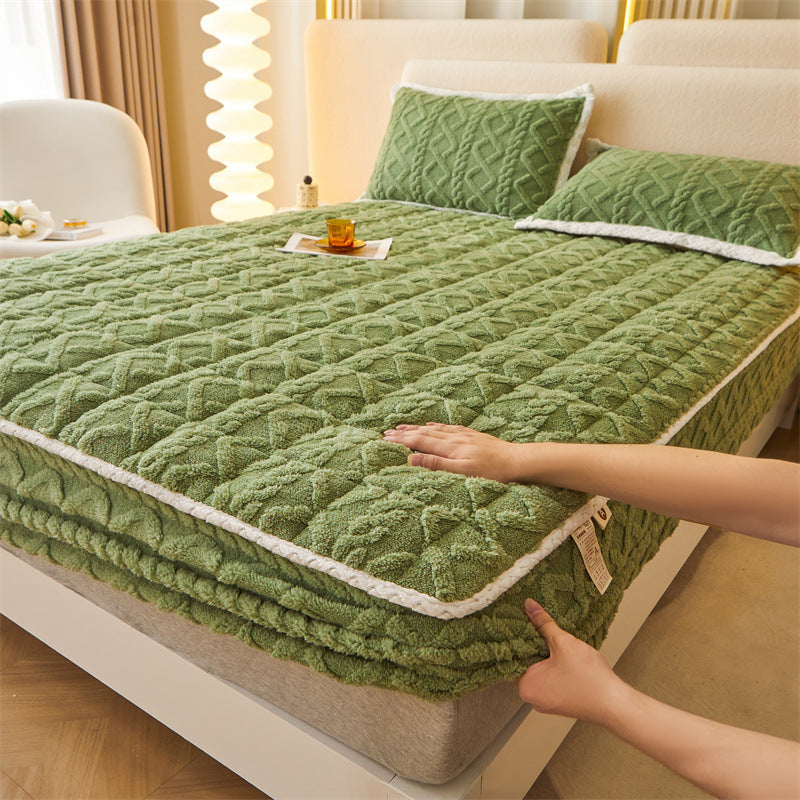 Winter Thicken Thermal Corn Velvet Milk Fiber Quilted Fitted Sheet Fully Surrounded Mattress Non-slip Mattress