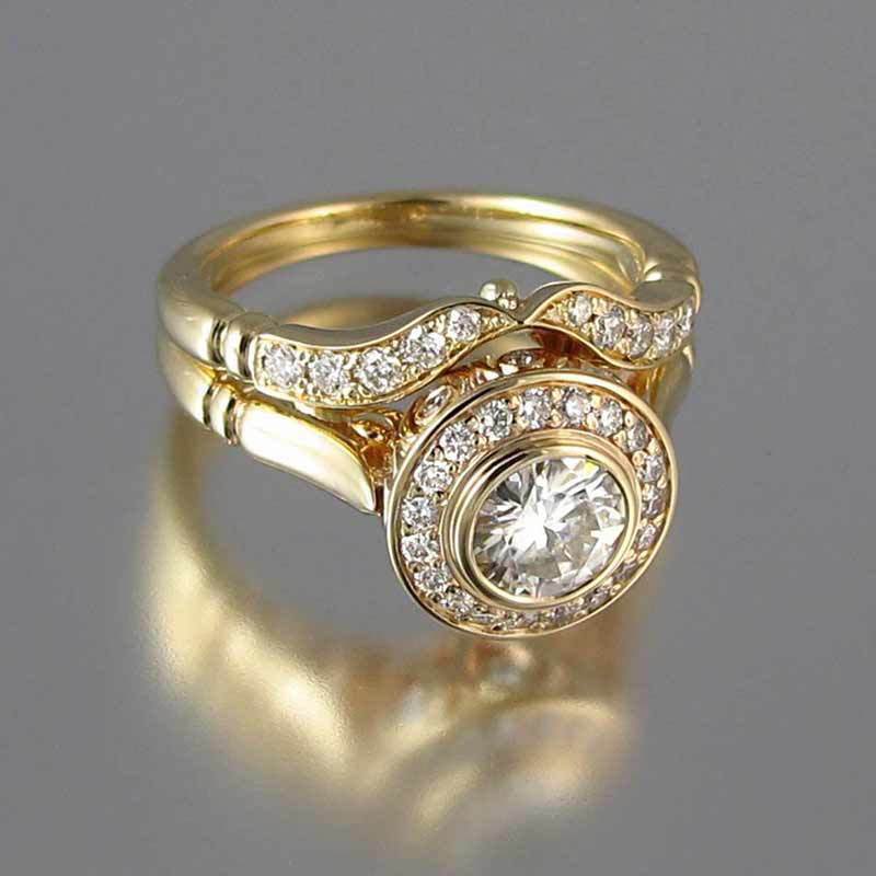 Gold Exquisite Micro-inlaid Ring Set