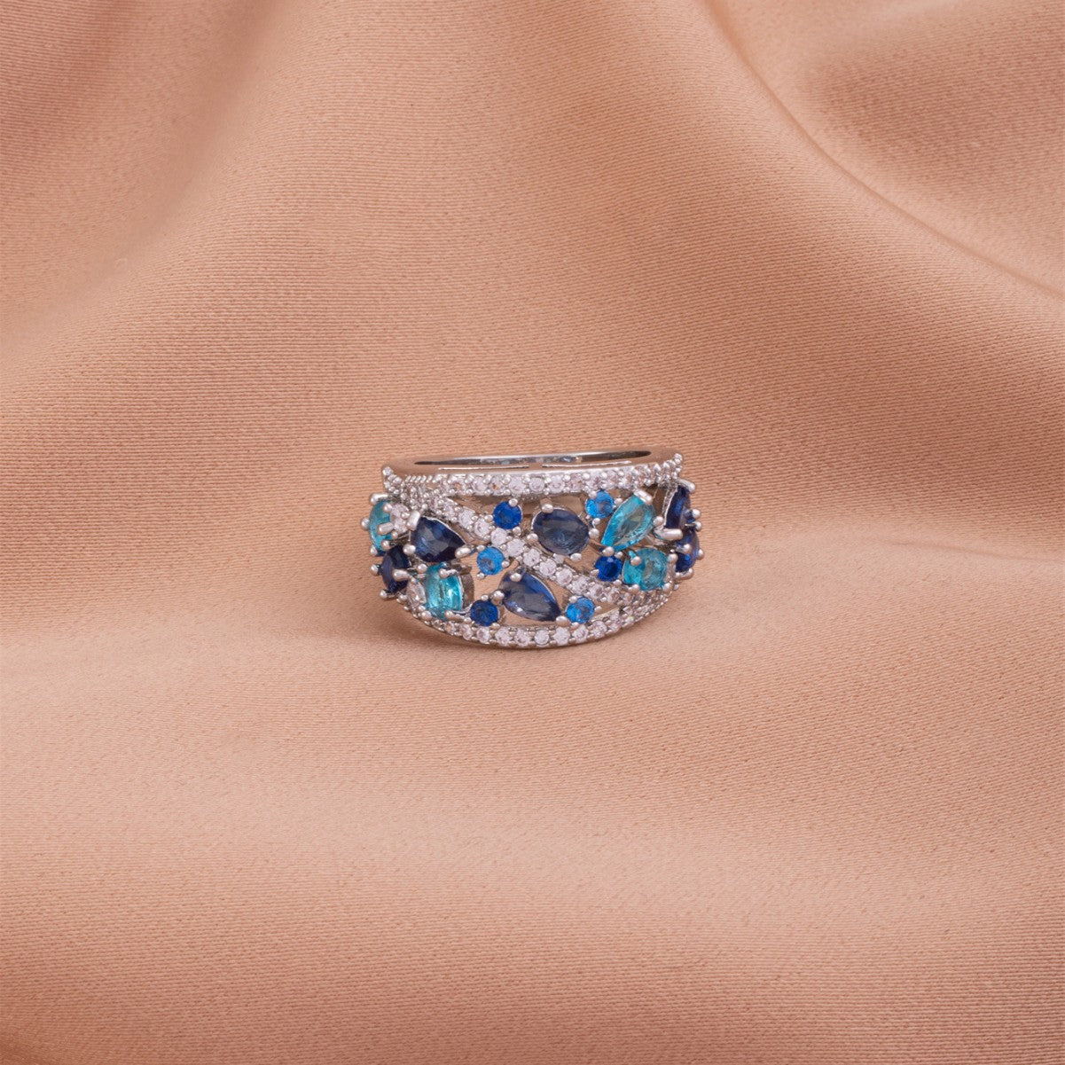 Round Hollow Advanced Texture Ring Unique - Ocean Vault