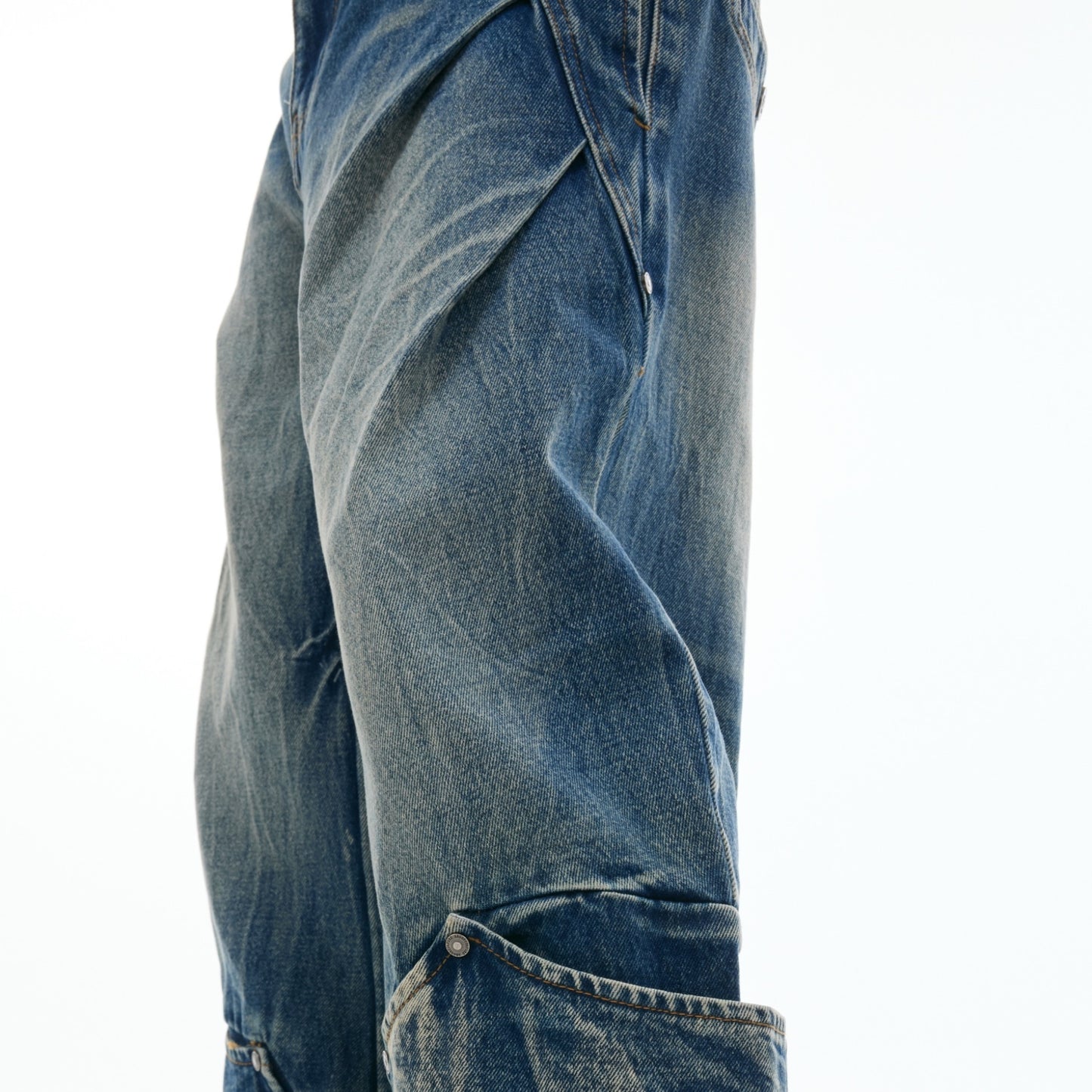 Men's Retro Washed Burst Pattern Curved Knife Jeans