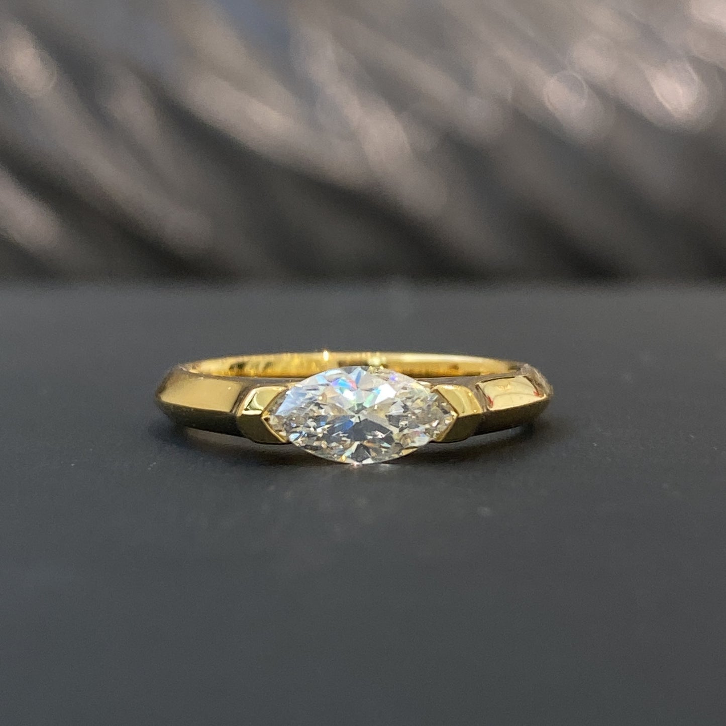 Design Couple New Simple Horse Eye Diamond Ring