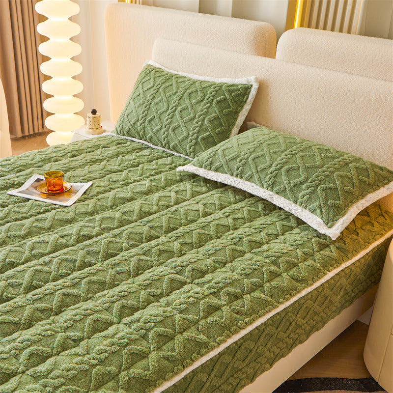 Winter Thicken Thermal Corn Velvet Milk Fiber Quilted Fitted Sheet Fully Surrounded Mattress Non-slip Mattress