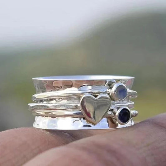 Soul Heart-dependent Diamond-embedded Rotatable Love Heart-shaped Ring