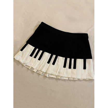 Women's All-match Retro Black And White Piano Design Skirt